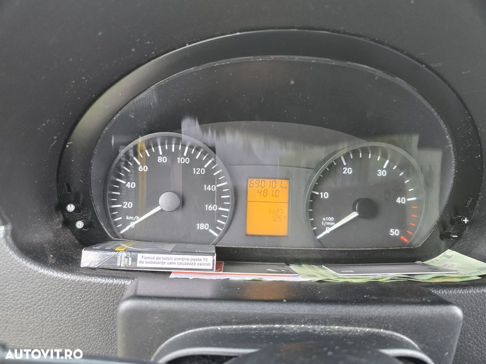 Mercedes-Benz SPRINTER - 10