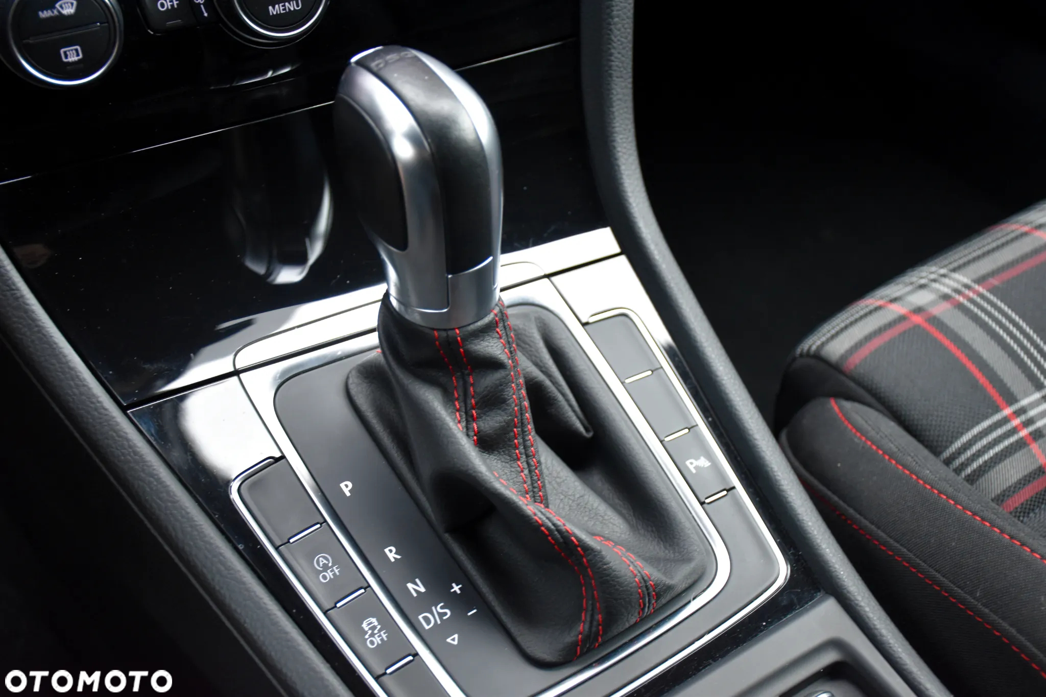 Volkswagen Golf GTI (BlueMotion Technology) DSG - 18