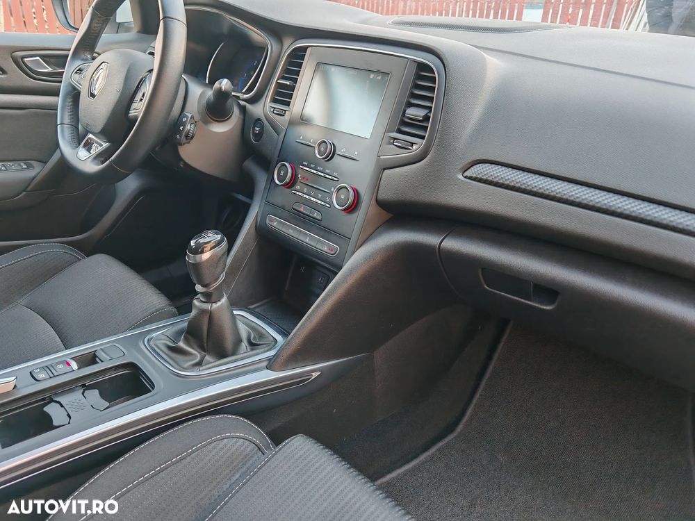 Renault Megane BLUE dCi 115 BUSINESS EDITION - 17