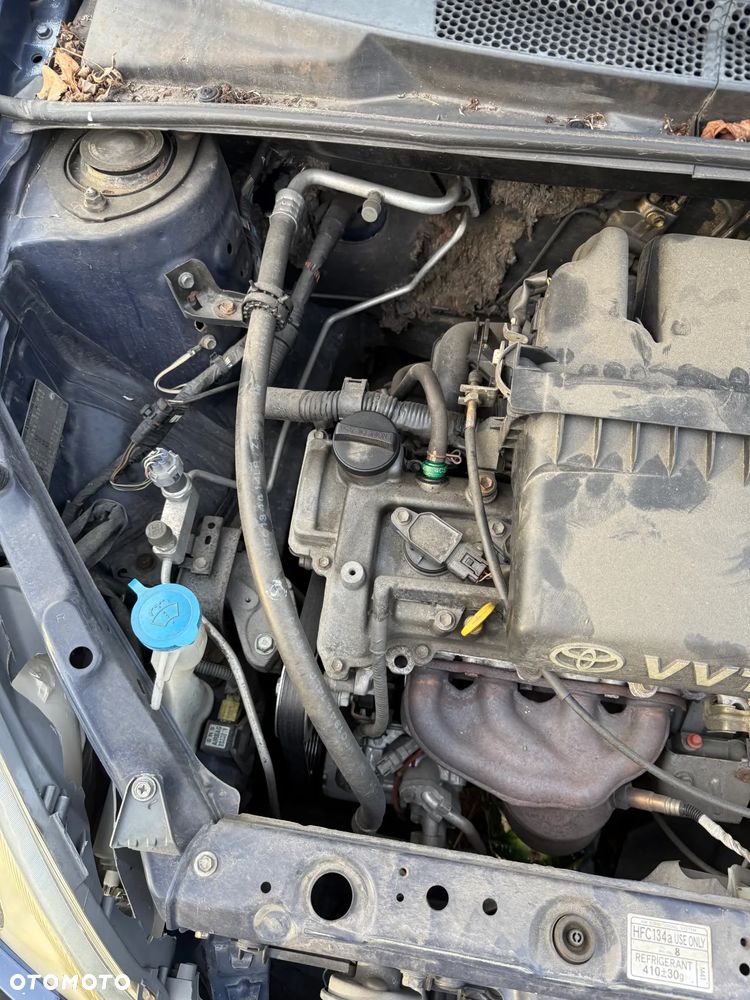 Toyota Yaris 1.0 Base - 23