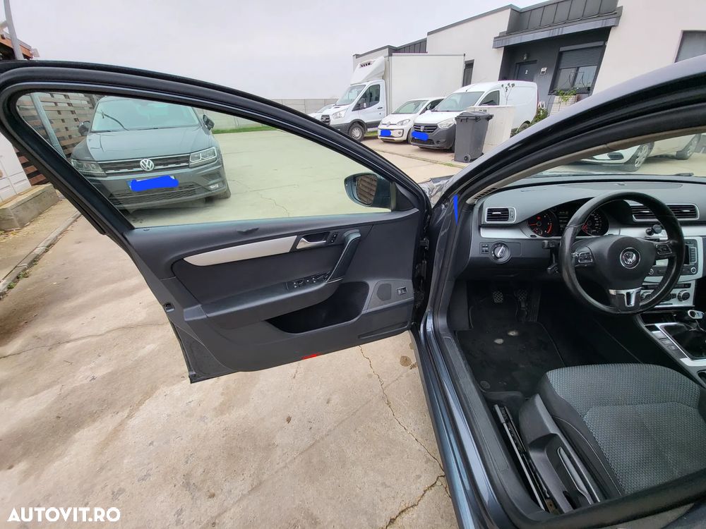 Volkswagen Passat Variant 1.6 TDI BlueMotion - 33