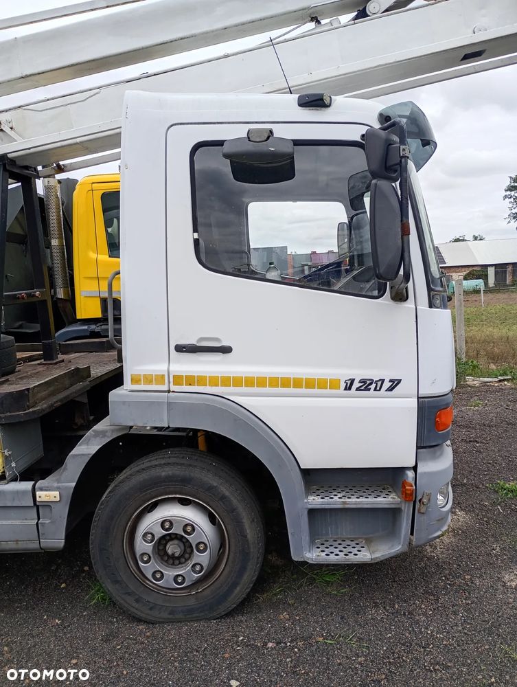 Mercedes-Benz ATEGO1217 - 3