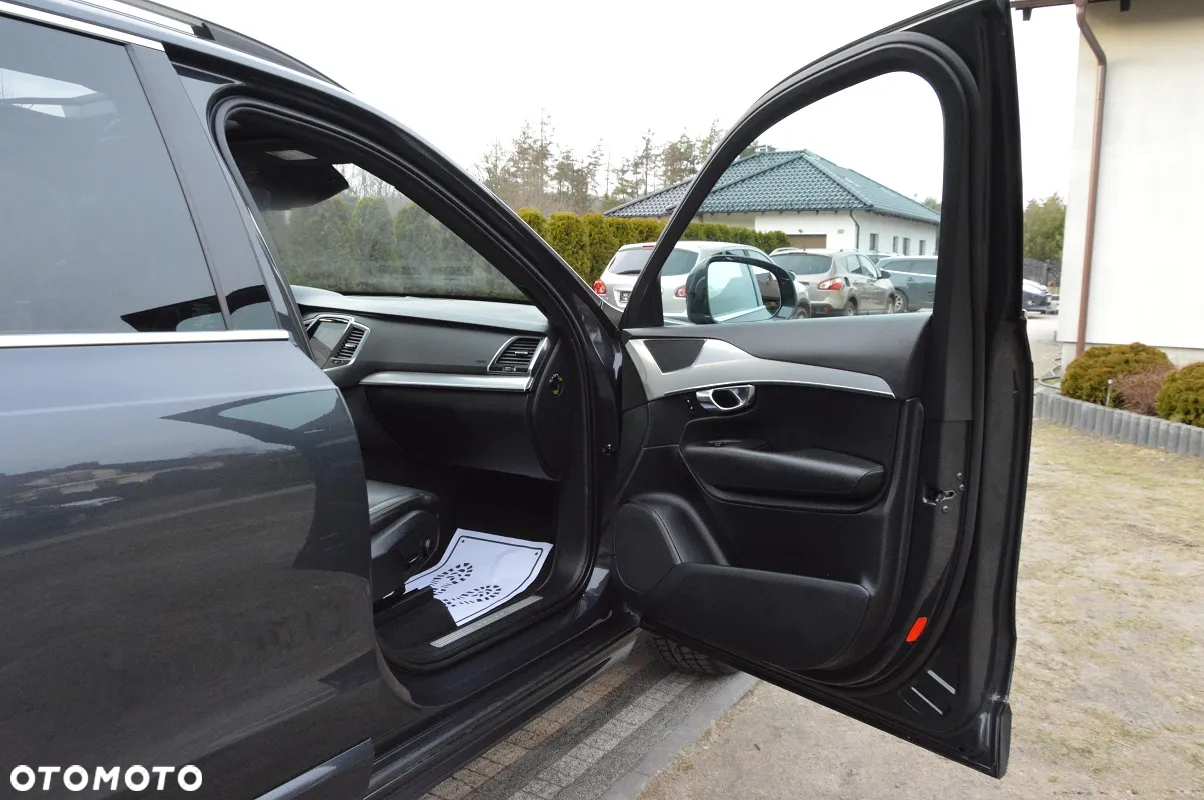 Volvo XC 90 - 37