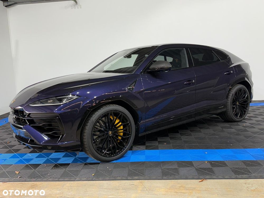 Lamborghini Urus - 5