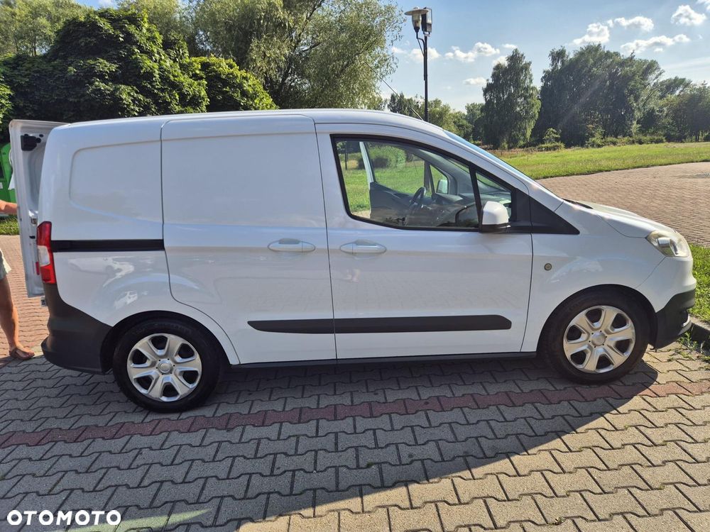 Ford Transit Courier - 1