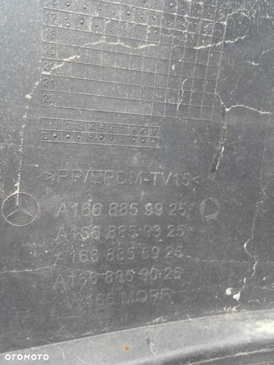 zderzak tył tylny mercedes ml gle w166 pod czujniki pdc A1668859925 - 11