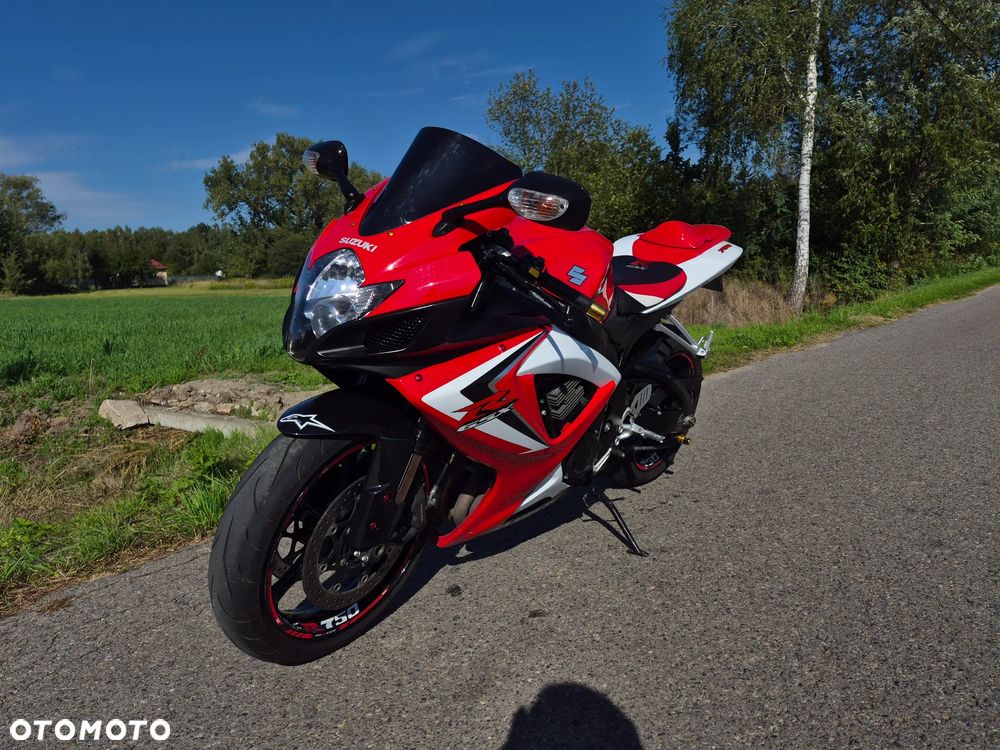 Suzuki GSX-R - 6