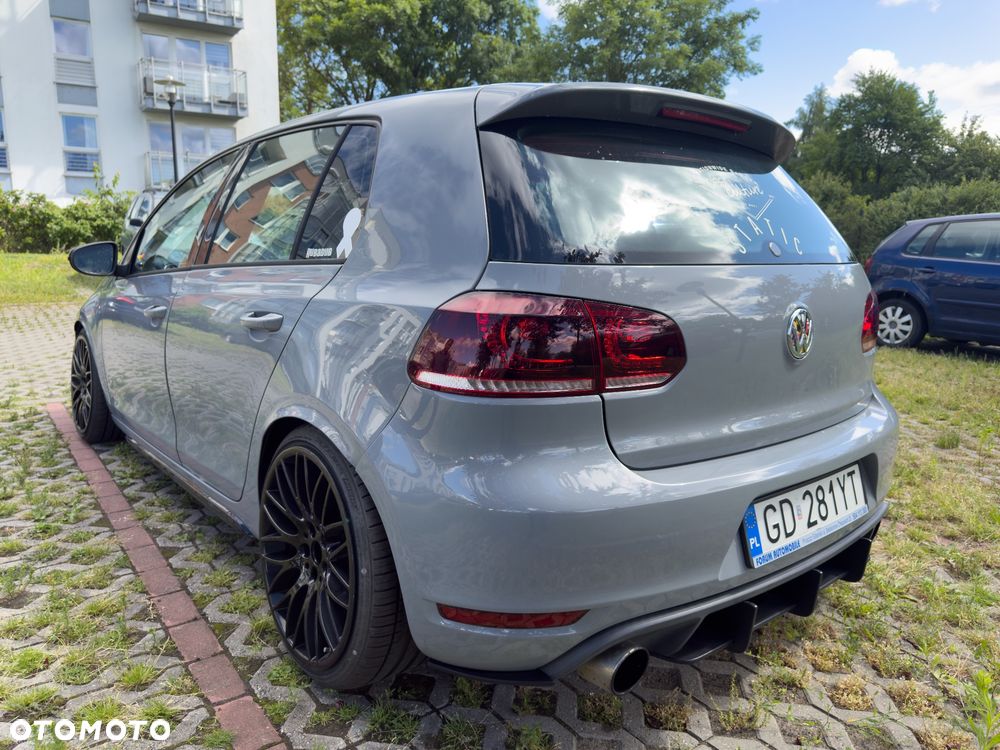 Volkswagen Golf 2.0 GTI - 14