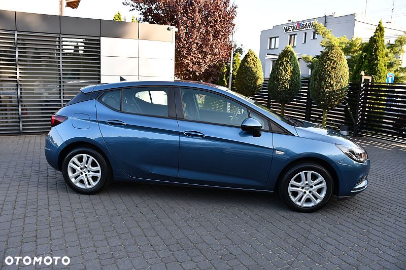 Opel Astra 1.4 Turbo Innovation - 28