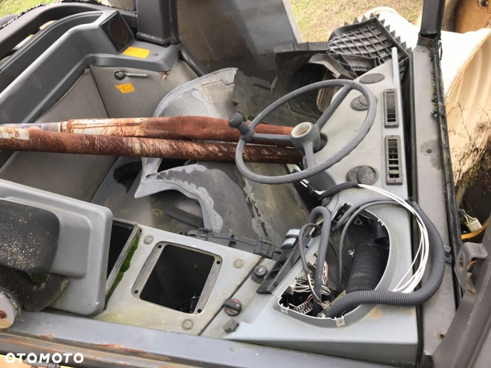 Volvo L25/L30/L35 - 5