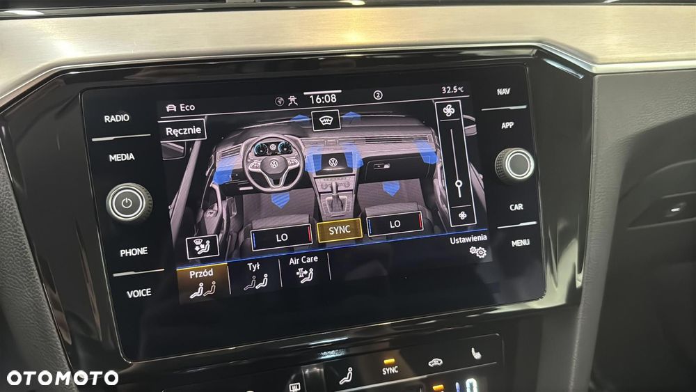 Volkswagen Passat 2.0 TSI Elegance DSG - 24