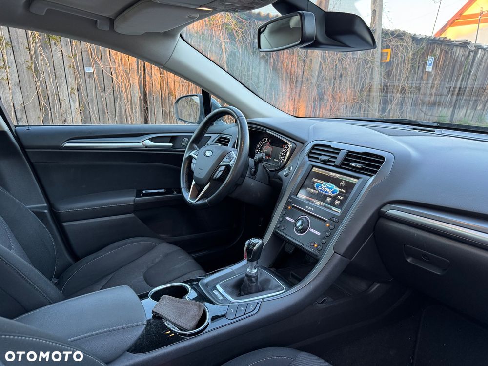 Ford Mondeo 2.0 TDCi STart-Stopp Titanium - 13