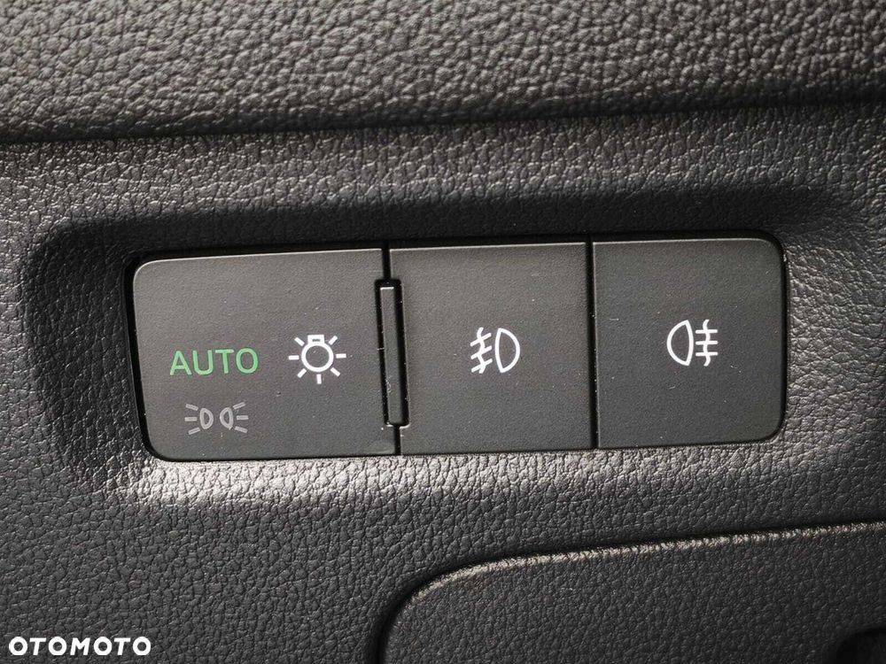 Skoda Octavia 1.5 TSI ACT Ambition - 22