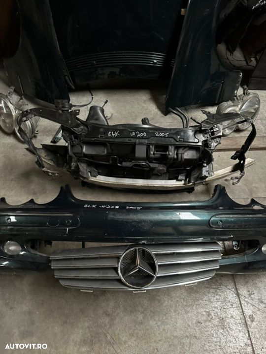 Toate piesele din fata MERCEDES CLK an 2005 diesel : capota, bara fata, grila, trager, radiatoare, ventilator, faruri, aripi - 2
