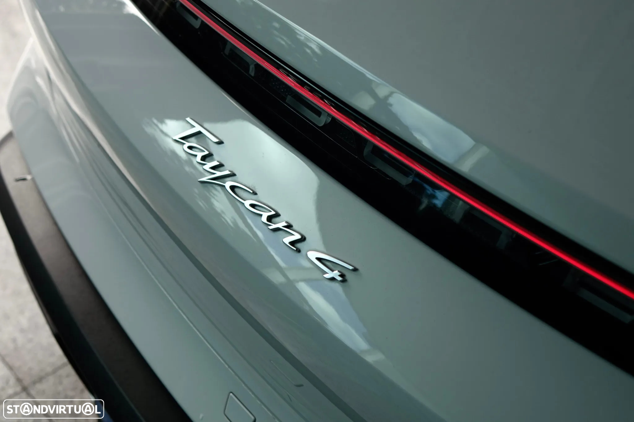 Porsche Taycan Cross Turismo 4 - 6