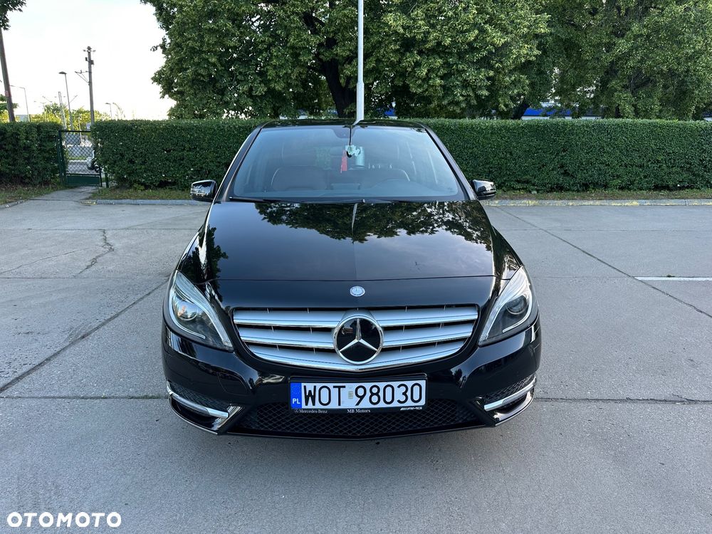 Mercedes-Benz Klasa B 180 7G-DCT - 3