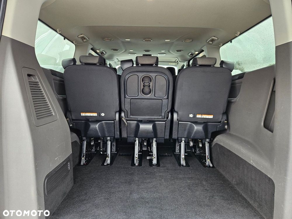 Ford Tourneo Custom - 18