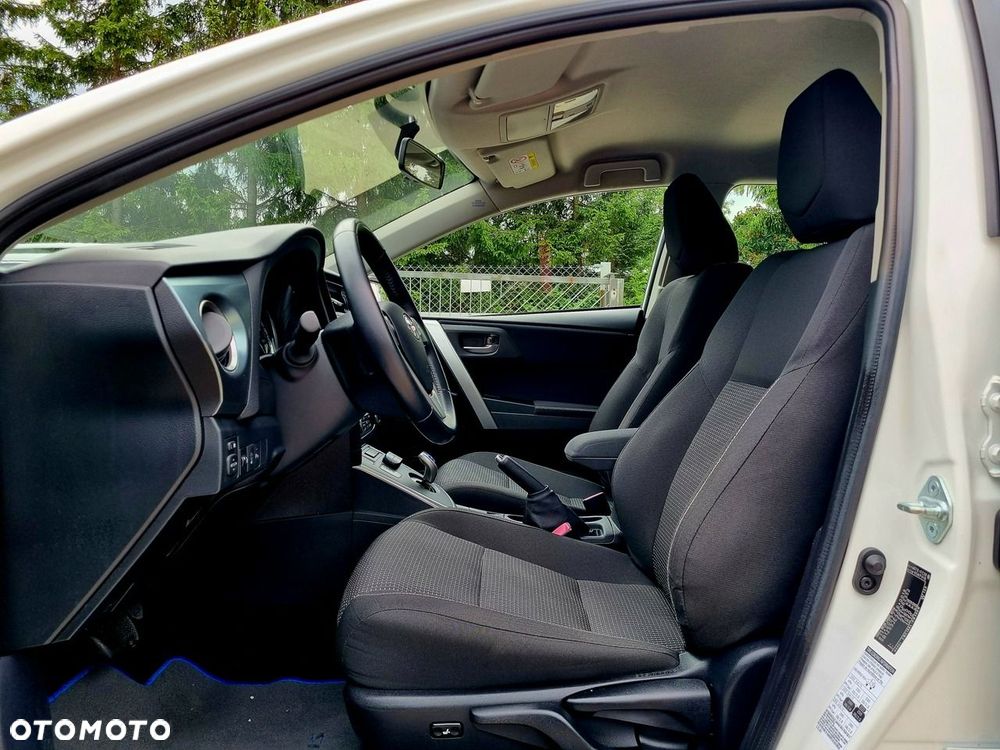 Toyota Auris Hybrid 135 Comfort - 9
