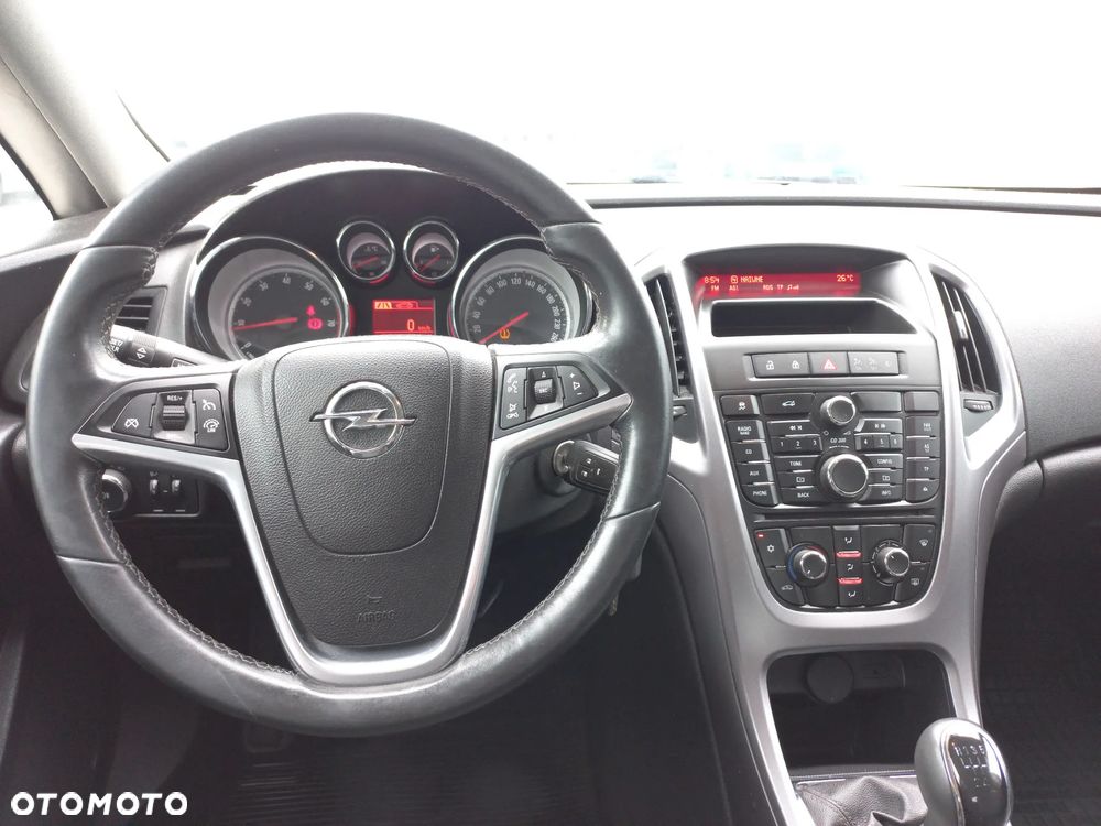 Opel Astra 1.6 EU6 - 19