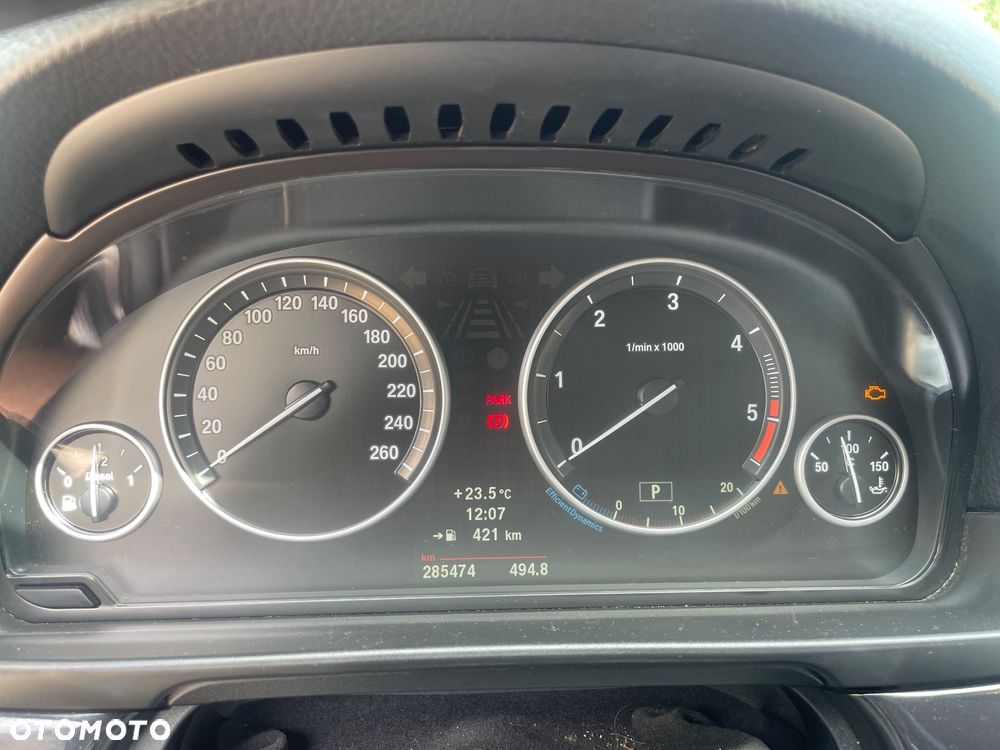 BMW Seria 5 520d Touring - 16