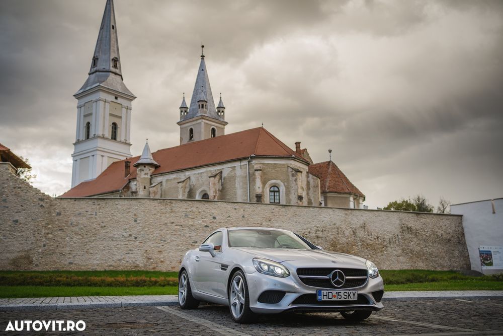 Mercedes-Benz SLC - 2