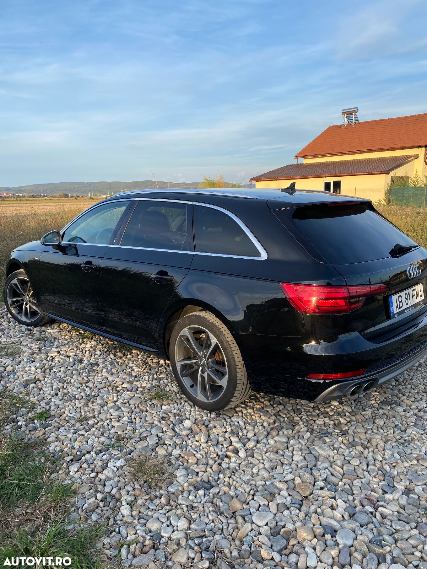 Audi A4 Avant 3.0 TDI quattro S tronic Sport - 4