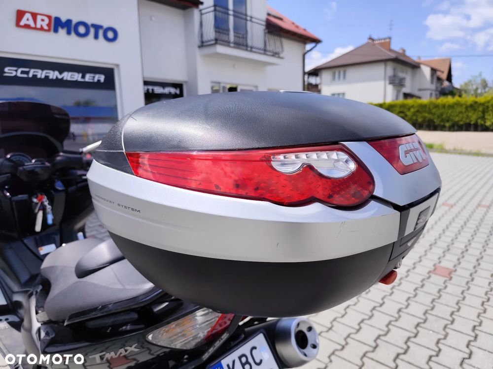 Yamaha Tmax - 24