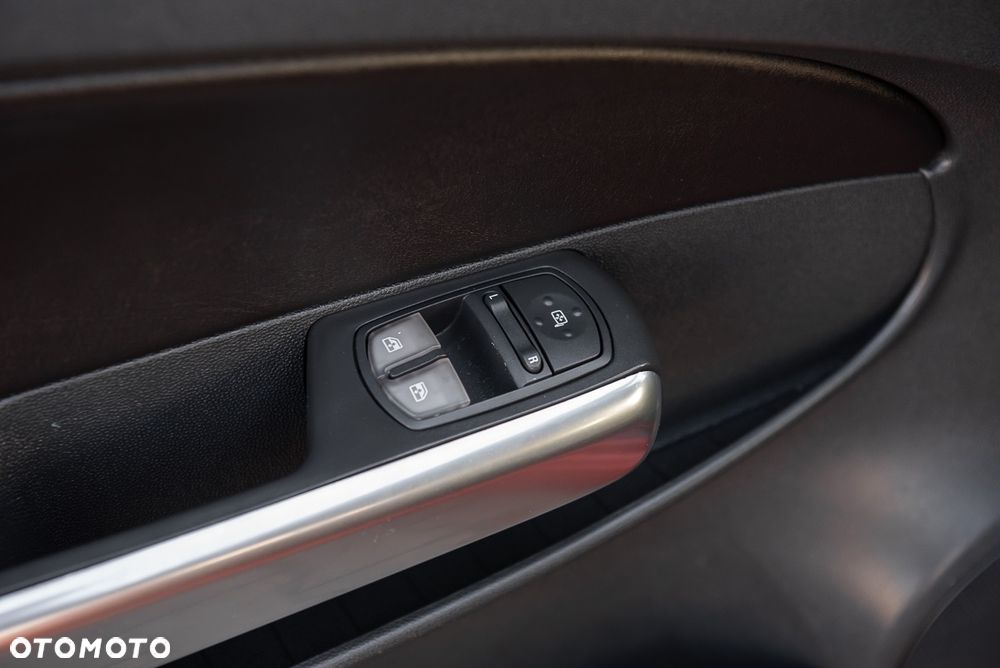 Opel Corsa 1.6 Turbo OPC Nürburgring Edition - 19