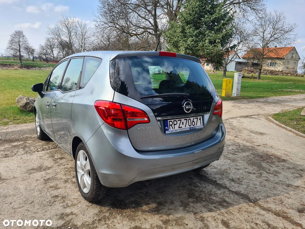 Opel Meriva - 8