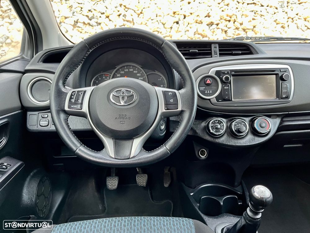 Toyota Yaris 1.4 D-4D ACtive+AC - 23