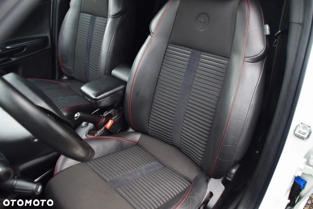 Alfa Romeo Giulietta 1.4 TB 16V Multiair Collezione - 10