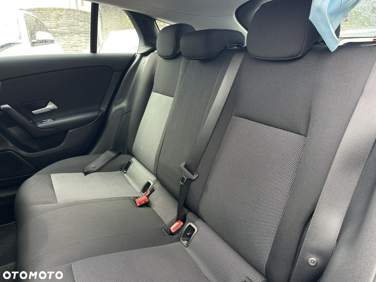 Mercedes-Benz CLA 180 Shooting Brake 7G-DCT Entry - 8