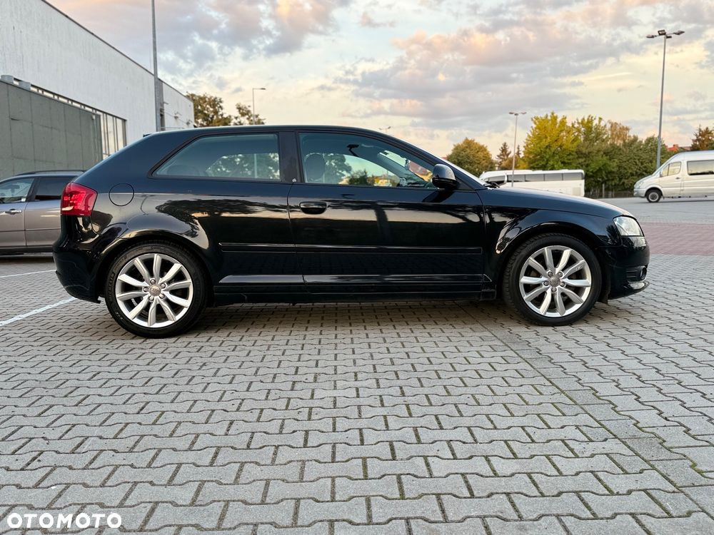 Audi A3 3-drzwiowe 2.0 TDI Attraction - 4
