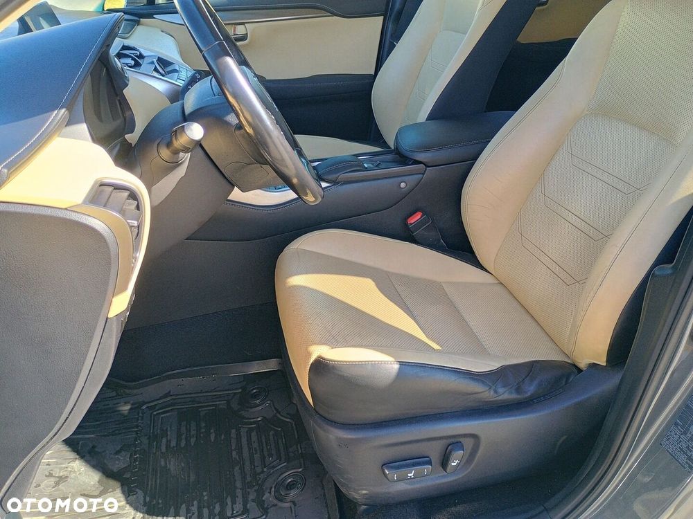 Lexus NX 300h Comfort AWD - 17