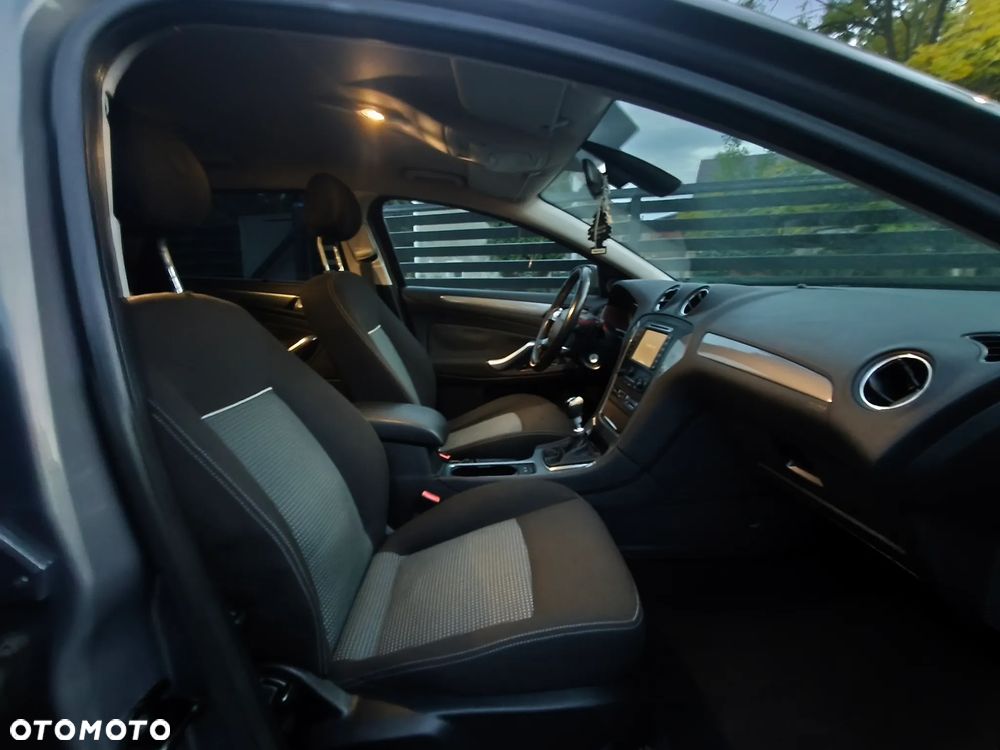 Ford Mondeo 2.0 TDCi Titanium - 26