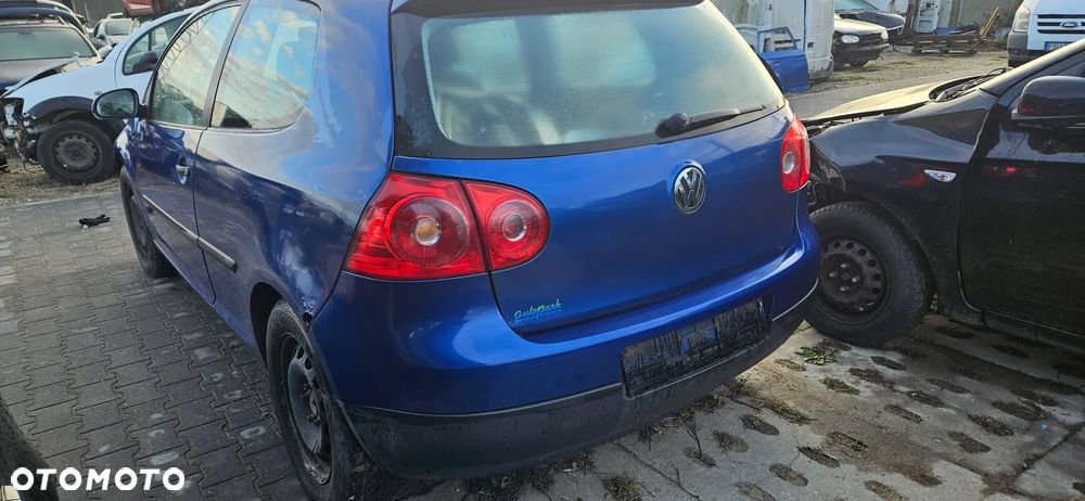 VW Golf 5 V 1,4 FSI 66kW 90KM 2005r 3d hatchback LC5J silnik BKG - 3