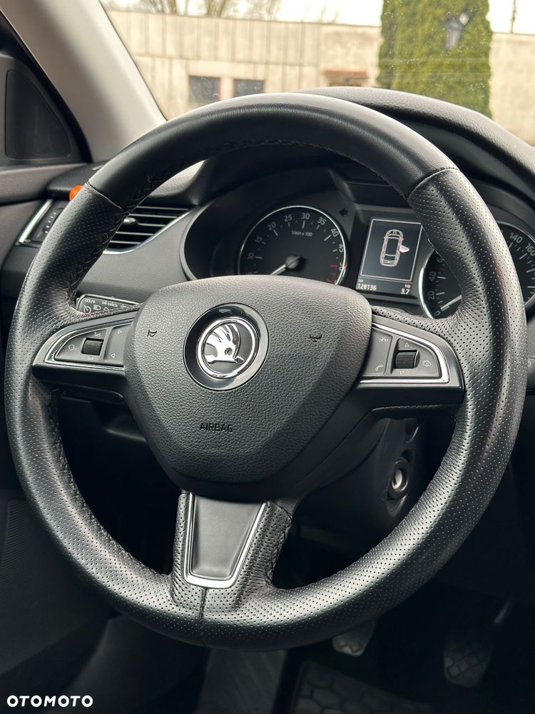 Skoda Octavia 1.6 TDI (Green tec) 4x4 Joy - 11