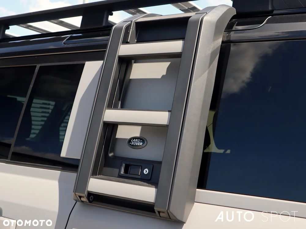 Land Rover Defender 110 P400 First Edition - 6