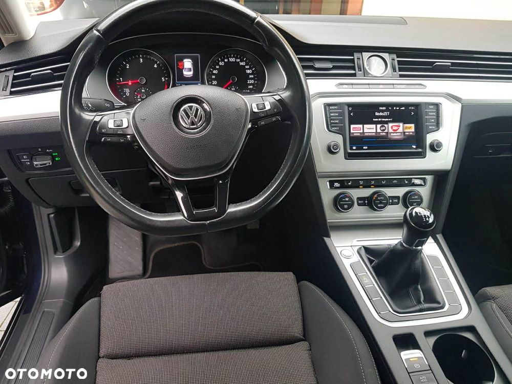 Volkswagen Passat 2.0 TDI BMT Comfortline - 8