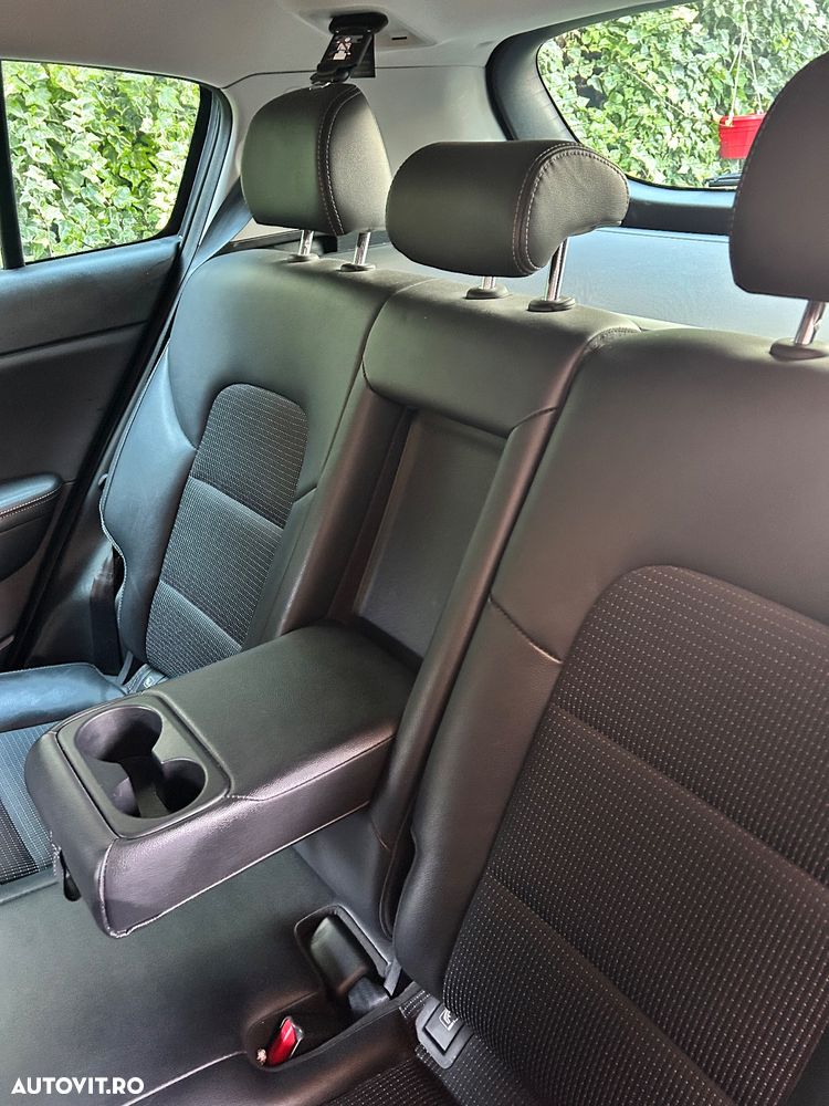 Kia Sportage 1.6 GDI 6MT 4x2 Classic - 11