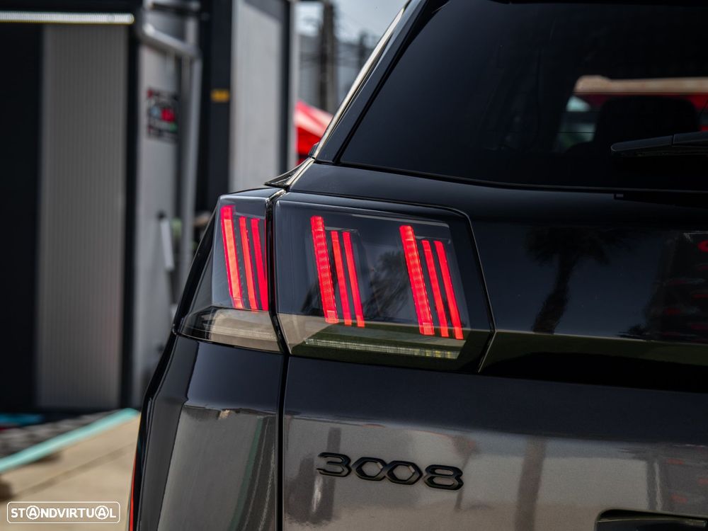 Peugeot 3008 1.6 Hybrid4 GT Pack e-EAT8 - 12