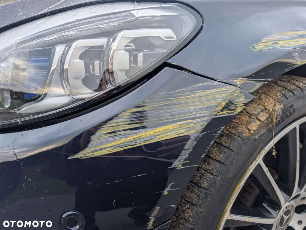 Mercedes-Benz Klasa C 300 Coupe 9G-TRONIC AMG Line - 4