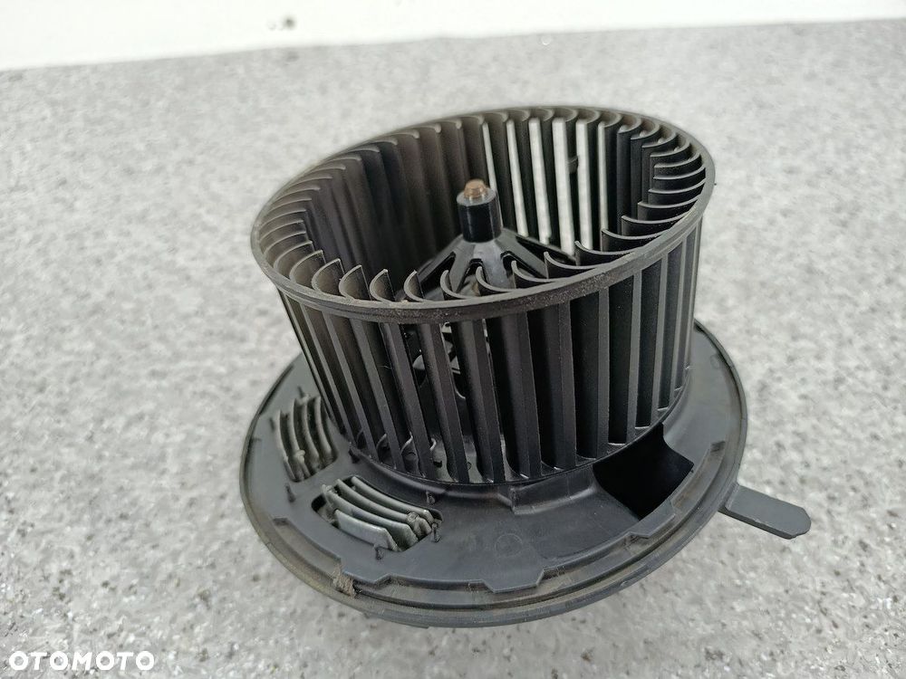 WENTYLATOR NAWIEWU, DMUCHAWA BMW 3 E91 87062 T1000660W/B  NISSENS  VALEO - 7
