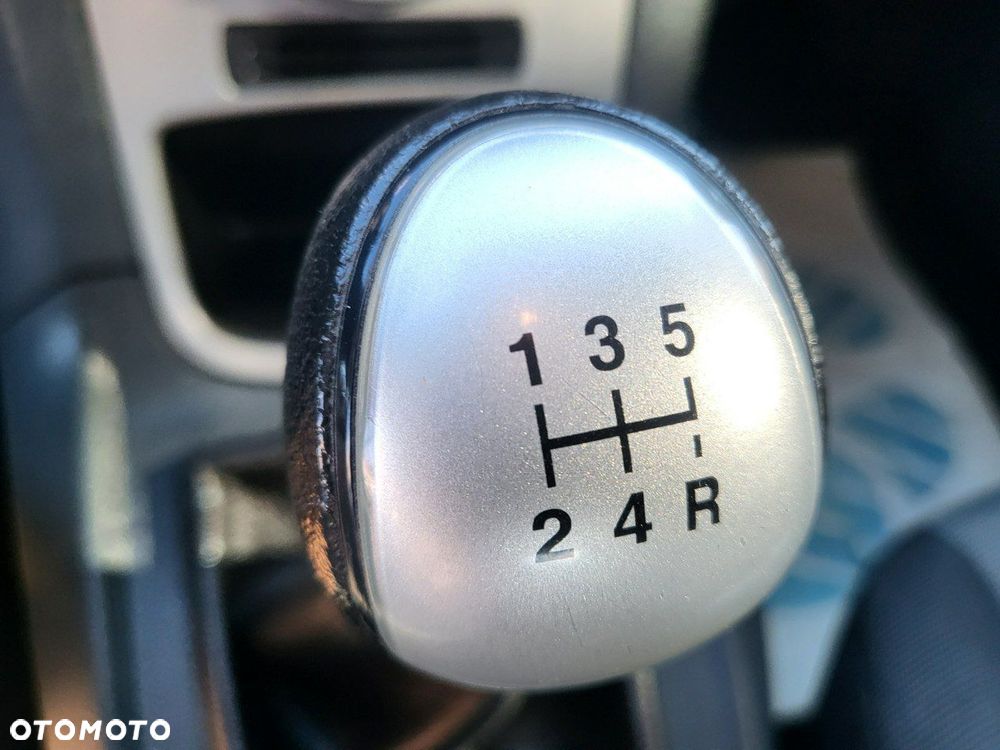 Ford Fiesta - 28