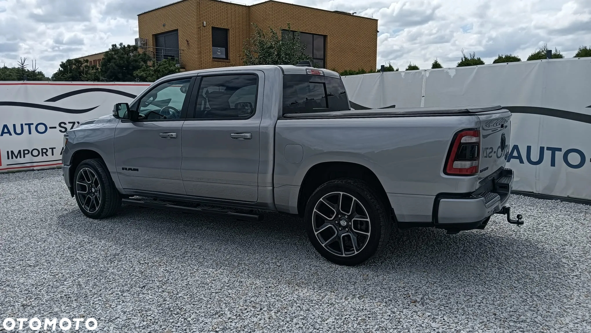 Dodge RAM 1500 5.7 4x4 - 7