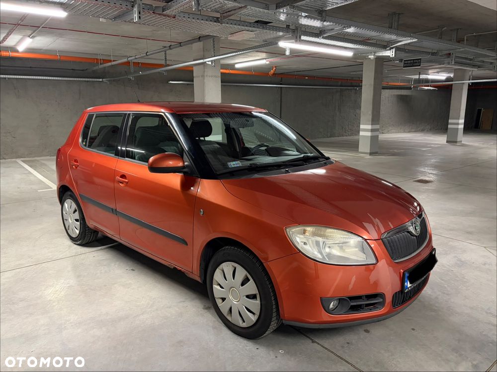 Skoda Fabia 2007 photo 2