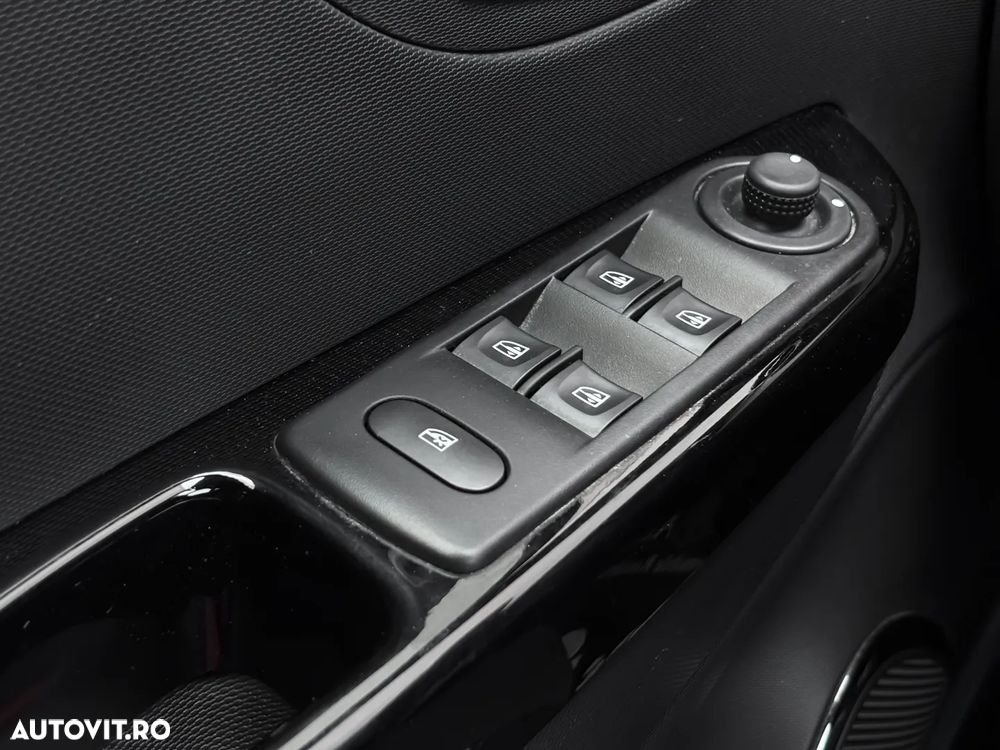 Renault Captur - 13