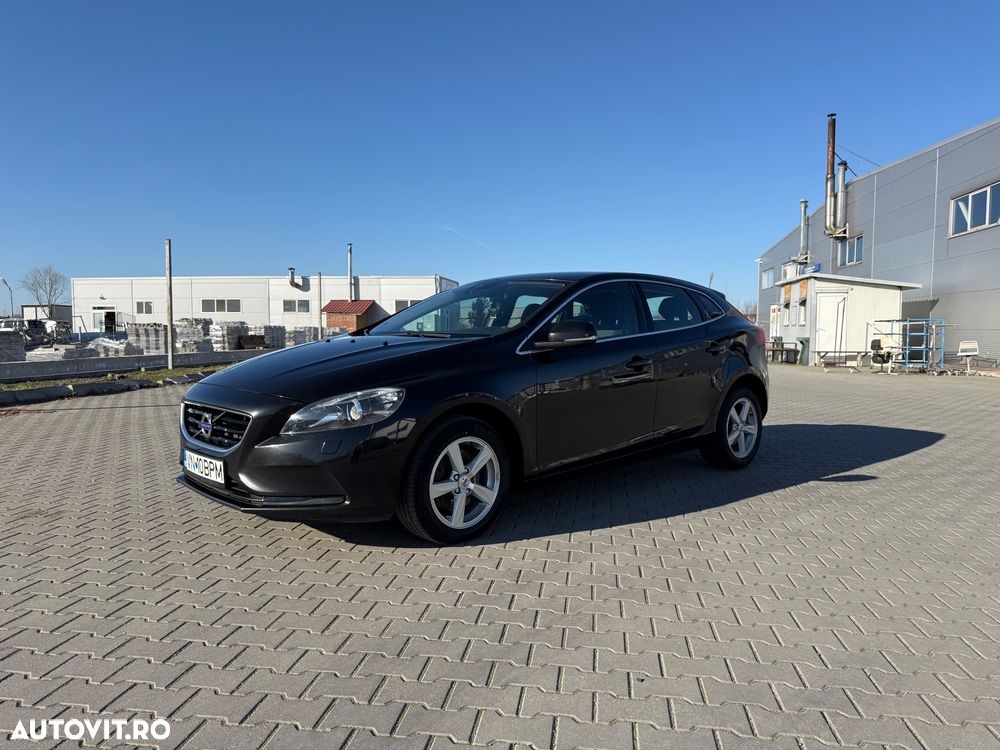 Volvo V40 D2 Summum - 1