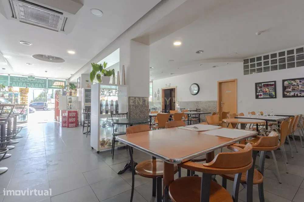 Trespasse de Restaurante Totalmente Equipado com Esplanada e Jogos San - Grande imagem: 4/22