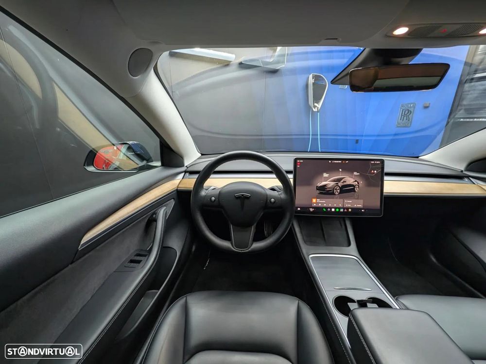 Tesla Model 3 Tração Traseira - 4